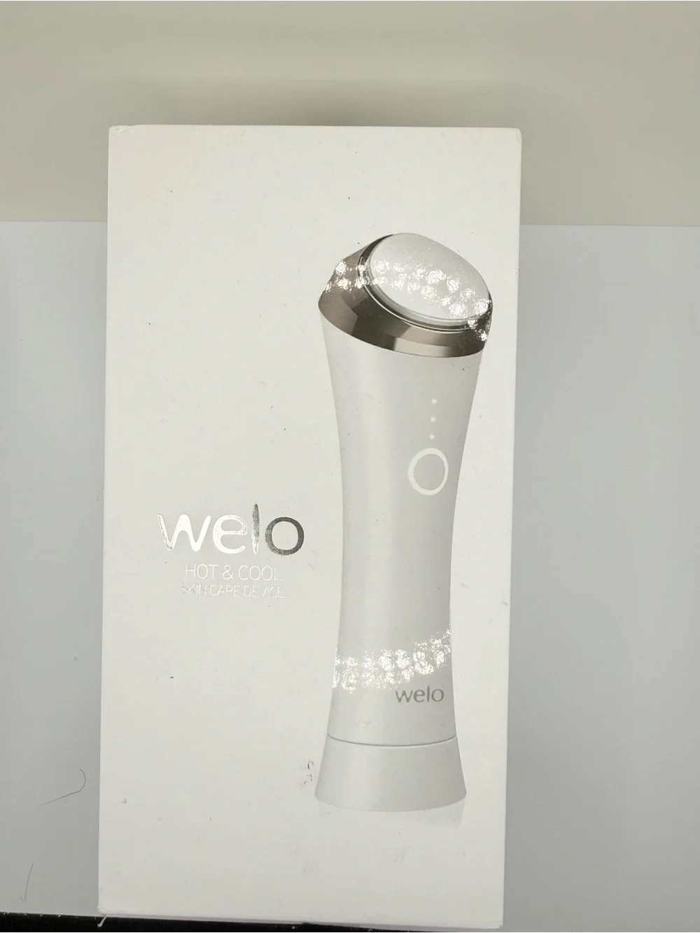 NWT Depuffing Wand, Hot & Cool Face Massager with Thermal Cryo Vibration